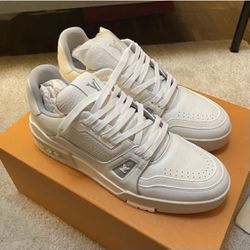 Louis Vuitton LV Trainer SS21 for Sale in Los Angeles, CA - OfferUp