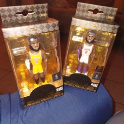 Lebron James Premium Vinyl Figure Base Set And Chase Limited Edition