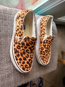 VANS SIZE 7