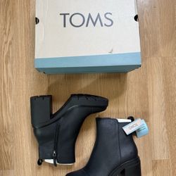 TOMS Women's Rya Round Toe Zippered Booties, Black - Size 10