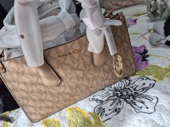 Mk purse