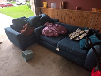 2 Sofas