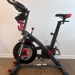 Schwinn IC4 Exercise Bike 
