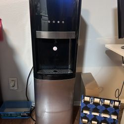 Water Dispenser 