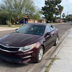 2016  KIA  Optima.  Fe 203 Km  