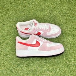 Air Force 1 Valentines Day Love Letter Size 9 Men $110