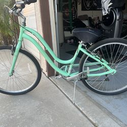Huffy mint green beach cruiser