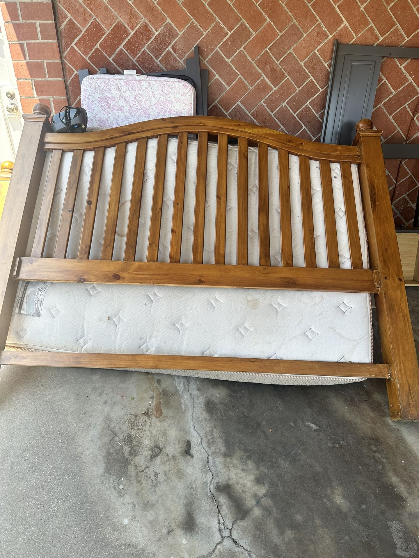 California King Wooden Bed Frame