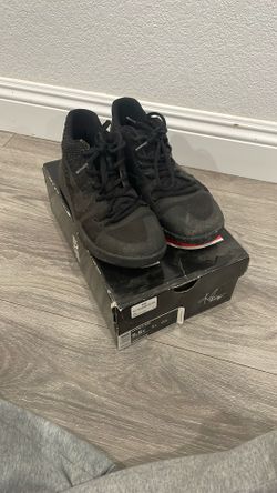 Kyrie 3-Size 5.5Y