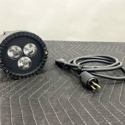 Astera AX5 Triple PAR with Charging Cable