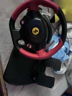 Xbox Ferrari racing wheel
