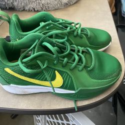 Nike Sabrina 2 "Retroed" Basketball (GS)