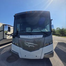 2014 Itasca Meridian 40U