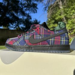 Nike SB Dunk Low Nardwuar