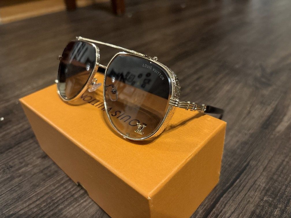 Glasses 