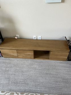 Moe’s - Alfie 60” TV Table - Oak