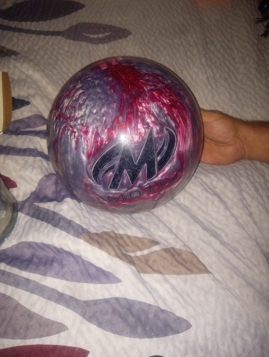 Motiv Infusion MVP Pearl Bowling Ball