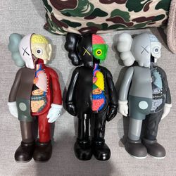 KAWS 