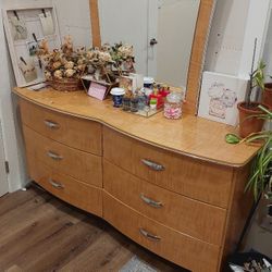 Queen Bedroom Set