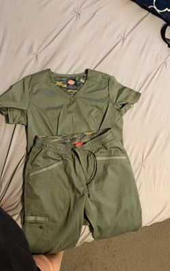 Dickies Olive Green Scrubs