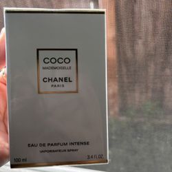 Coco Chanel Paris Perfume 