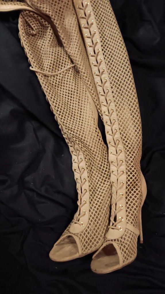 Fish net stocking hills