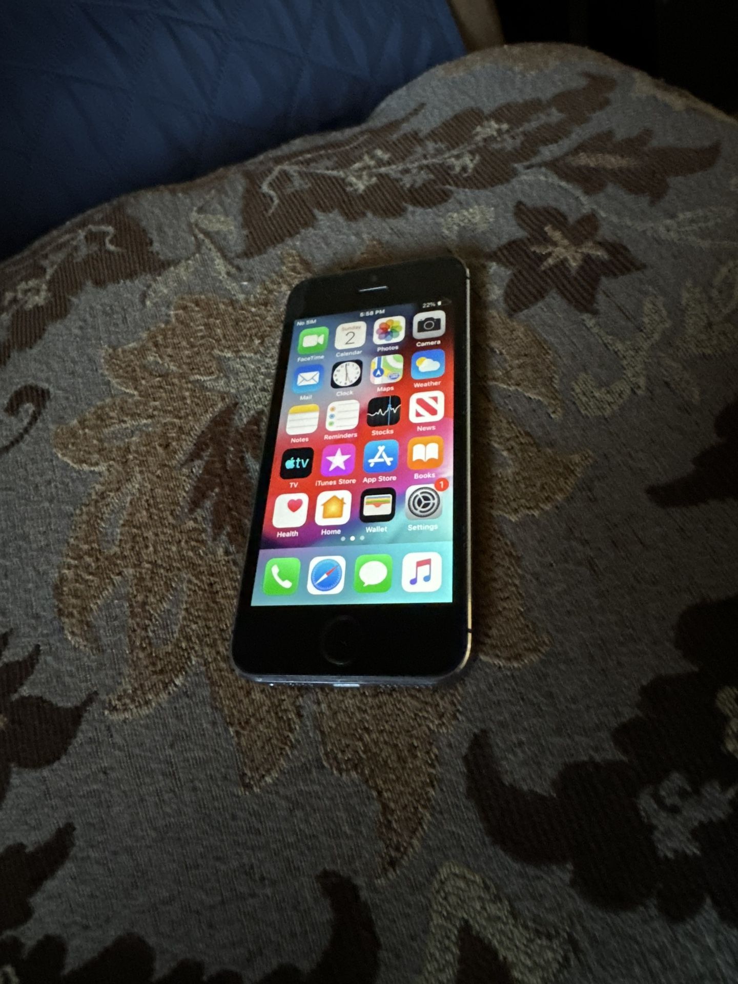 Fully Unlocked Apple iPhone 5
