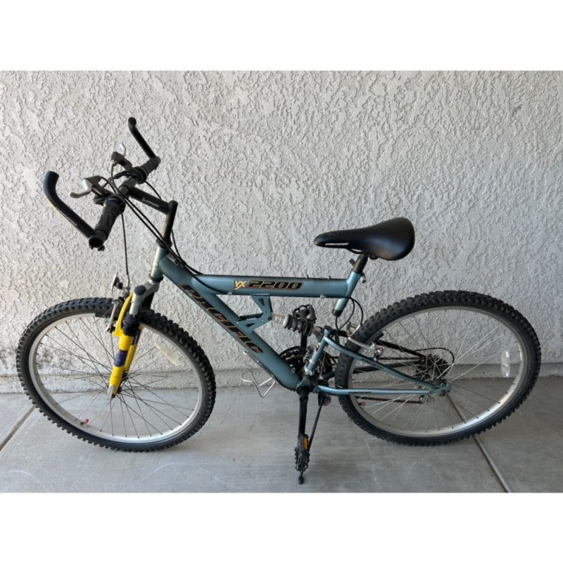 Pacific YX 2200 Mountain Bike