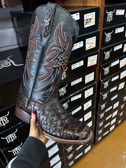 Men’s Boots