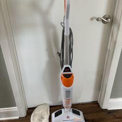 Bisell Steam Mop Like New 