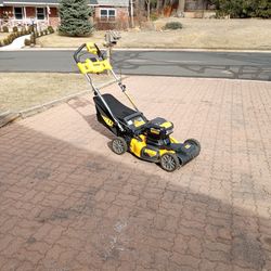 DeWalt Mower Self Propelled 