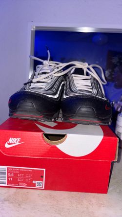 Air Max 97 Sneaker (Men) Size 9.5