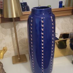 Blue Vase 