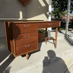1960s B.P. John Walnut MCM Writing Desk - Refreshed, Tapered Legs, 48” Wide