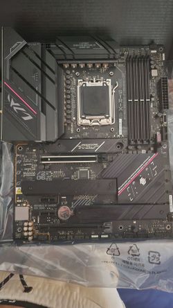 ASUS ROG Strix AMD Motherboard b650