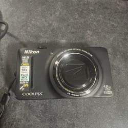 Nikon Coolpix S9300