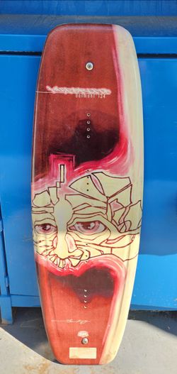 Hyperlite Belmont 134 Wakeboard, 53x16.5