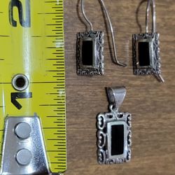 VINTAGE SE 925 STERLING SILVER--PENDANT--AND EARRINGS MATCHING SET