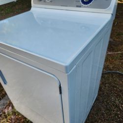 GE SUPER CAPACITY ELECTRIC DRYER  - FREE DELIVERY 