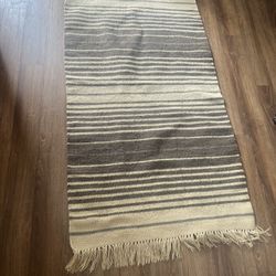 Set Of 2 Area Rugs 