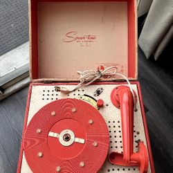 Vintage Lionel Spear-Tone Phonograph