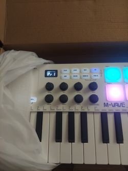 M- VAVE MIDI KEYBOARD, WITH PROFESSIONAL LIVE SOUND CARD AND MINI MICROPHONE
