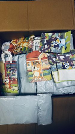 Wholesale Bluey Paper Gift Bags – 16 Bags Per Pack – 62 Sealed Packs / 992 Total Bags – Party Favor Bags