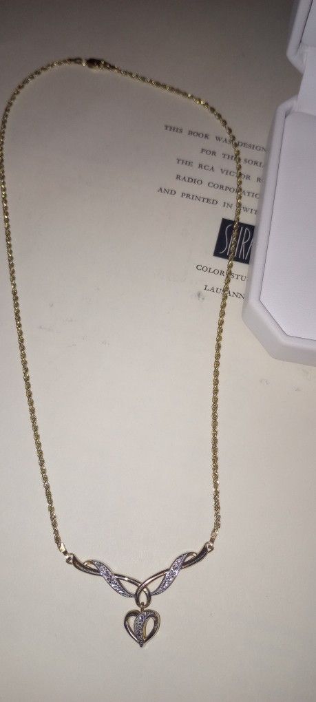 14 K YELLOW AND WHITE GOLD CHOCKER DIAMOND HEART PENDANT
