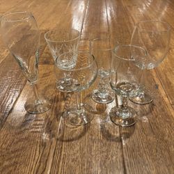 6 Wine Glasses