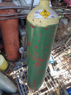 Welding.  Tank. Oxygen. &. Acetylene.