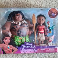 2022 Maui And Moana Disney Princesses 