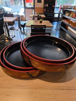 Large Japanese Traditional Round Lacquer Sushi Tubs / Serving Tray Set