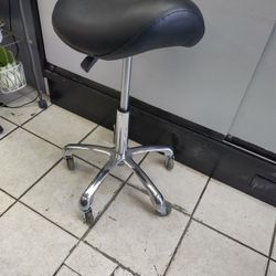 Nice Metal Bar Stool Like New