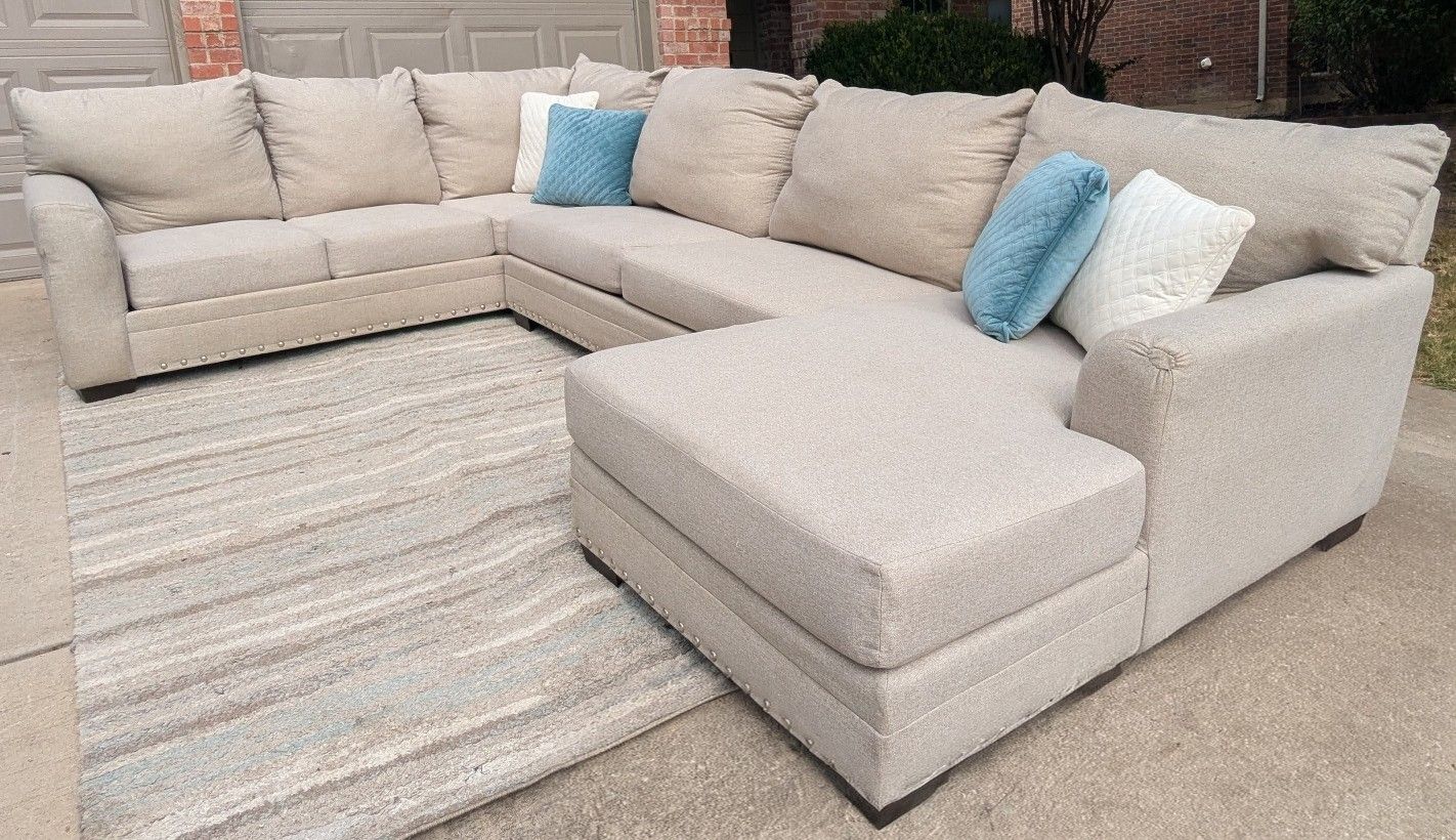 Large Beige Sectional Couch, DELIVERY AVAILABLE!!